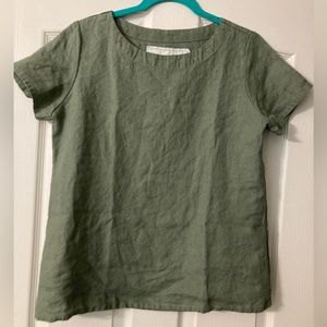 HAMBURG forest green fitted linen tee
